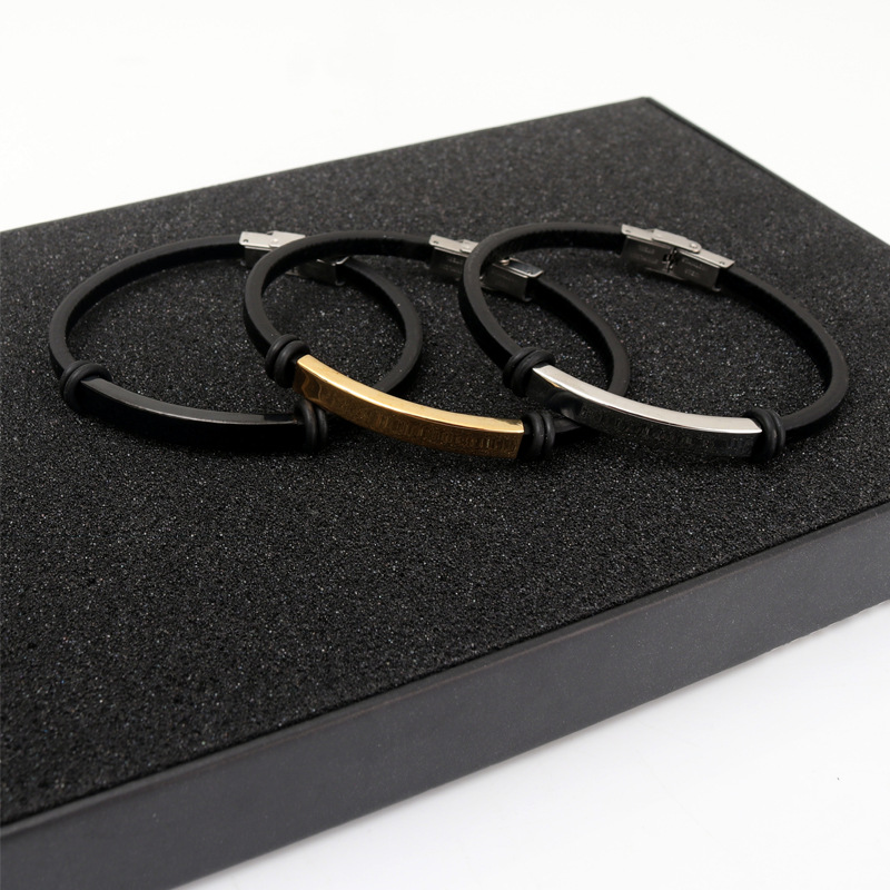 Punk Thin Custom Text Name adj - Coordinates Bracelet recension och pris
